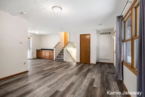 210 Midway St, Belding, MI 48809 photo 8