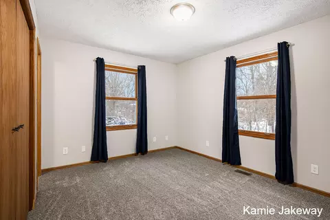 210 Midway St, Belding, MI 48809 photo 14