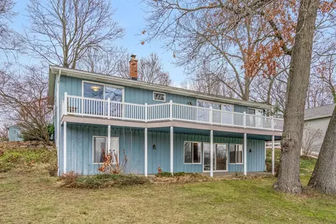 19560 Crescent Beach Rd, Three Rivers, MI 49093