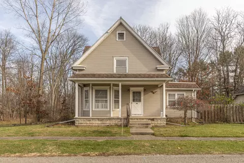 327 S Williams St, Stockbridge, MI 49285