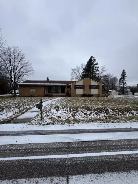 30117 Greening St, Farmington Hills, MI 48334