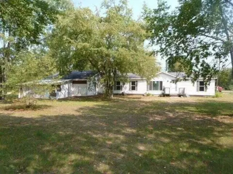 317 John Kent Dr, Ravenna, MI 49451