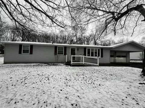113 Williams Ct, Hillsdale, MI 49242