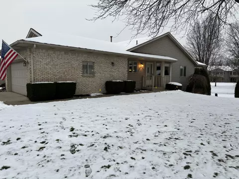 985 Amber Ridge Dr SW, Byron Center, MI 49315