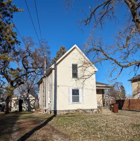 610 St Clair Ave, Jackson, MI 49202