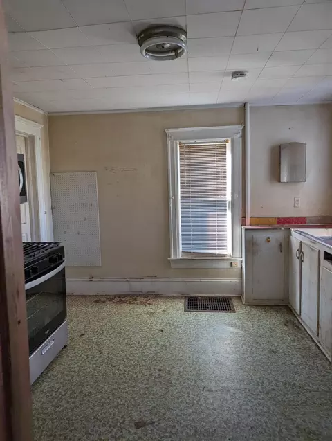 610 St Clair Ave, Jackson, MI 49202 photo 11