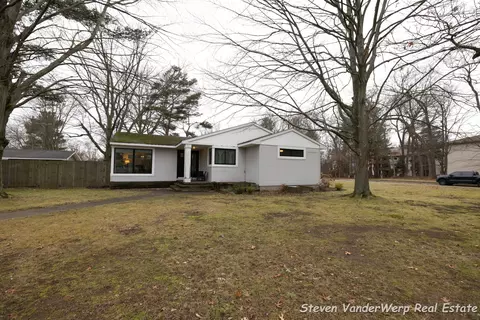 760 River St, Spring Lake, MI 49456 photo 34