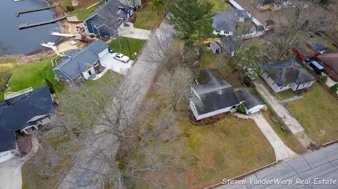 760 River St, Spring Lake, MI 49456 photo 31
