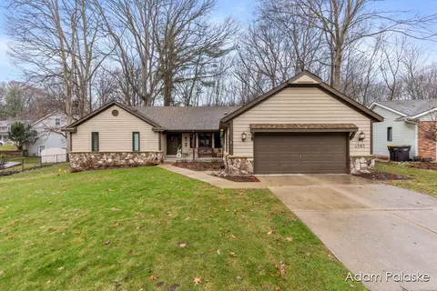 4593 N Camrose Ct SW, Wyoming, MI 49519