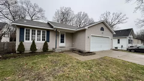 1083 Royal Oak St SW, Wyoming, MI 49509