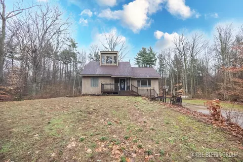 11408 144th Ave, West Olive, MI 49460
