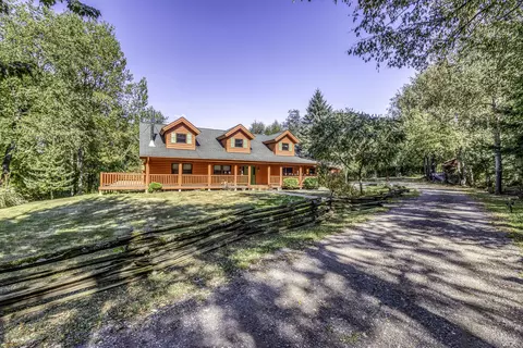 10739 Noggles Rd, Manchester, MI 48158