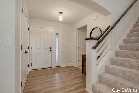 3097 Deer Haven Dr, Jenison, MI 49428 photo 4