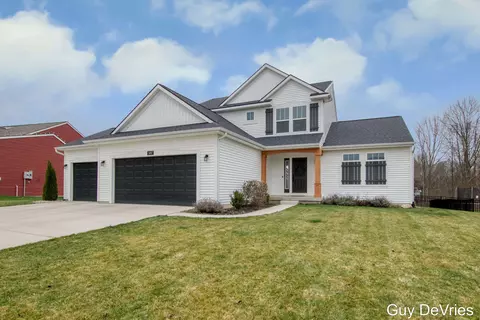 3097 Deer Haven Dr, Jenison, MI 49428