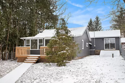 832 Graham Lake Ter, Battle Creek, MI 49014
