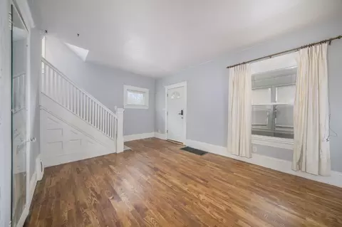 740 Douglas St, Jackson, MI 49203 photo 5