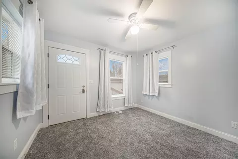 740 Douglas St, Jackson, MI 49203 photo 12