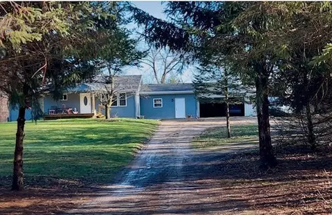 2645 Star School Rd, Hastings, MI 49058