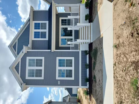 10532 Sugar Hill Dr, Holland, MI 49423