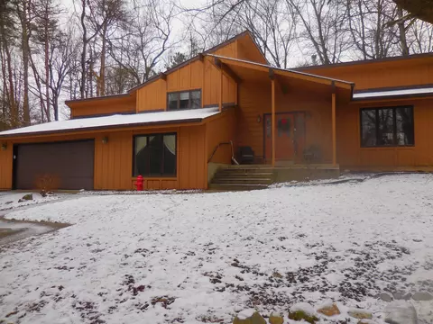 165 Briars Farm Ln, Battle Creek, MI 49017