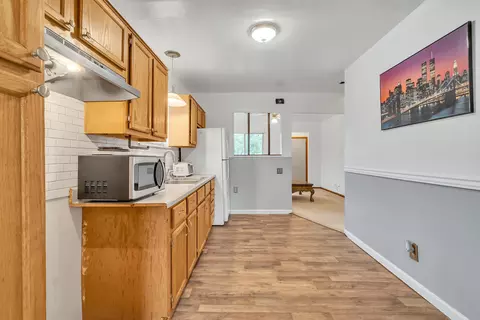 23498 Willard Ave, Warren, MI 48089 photo 9