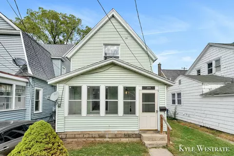 209 Elm St SW, Grand Rapids, MI 49507