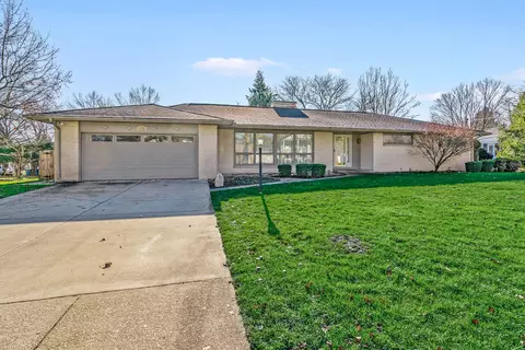 1935 Skyler Dr, Kalamazoo, MI 49008
