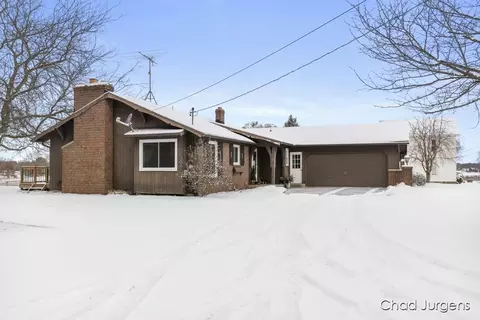 4372 18th St, Dorr, MI 49323 photo 2