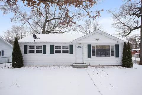 725 Sanwood Dr, Battle Creek, MI 49015