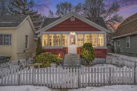 2125 Harrison Ave, Muskegon, MI 49441