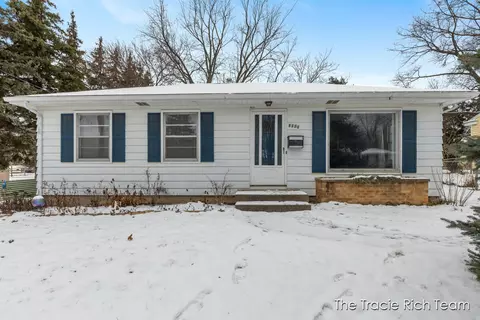 1131 Bryant St SW, Wyoming, MI 49509