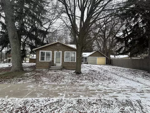 435 E St Joseph St, Watervliet, MI 49098
