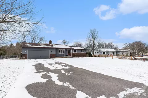 6267 Rapidfall Dr NE, Belmont, MI 49306