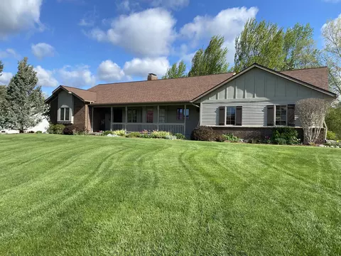 2981 Rush Creek Dr SW, Byron Center, MI 49315