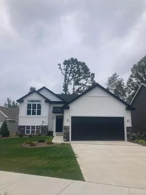 3482 Breezewood Ct SE, Kentwood, MI 49512