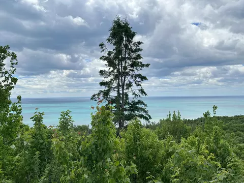Us-2, Naubinway, MI 49762