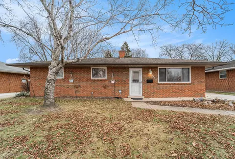 4919 Hayes St, Wayne, MI 48184