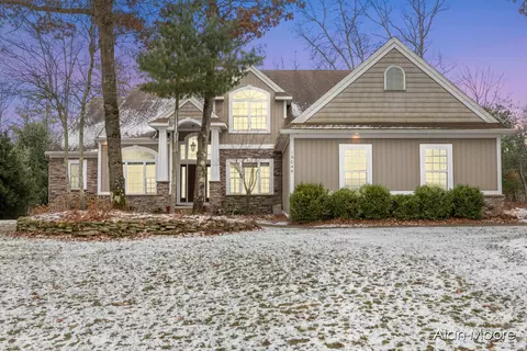 13044 Horseshoe Lake Ct, Gowen, MI 49326