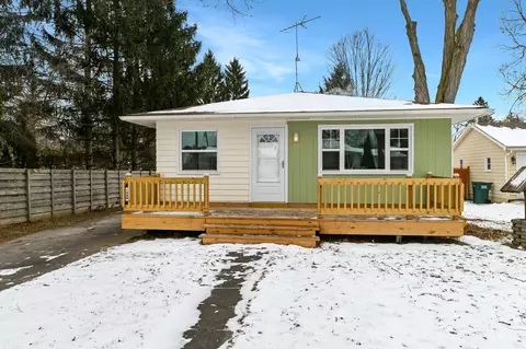 1240 Pine St, Lapeer, MI 48446