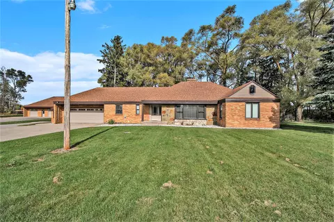 333 E 120th St, Grant, MI 49327