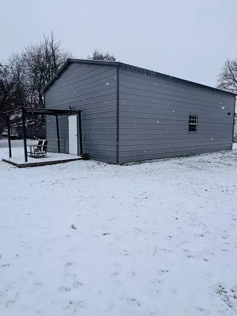 121 Water St, Belding, MI 48809 photo 4