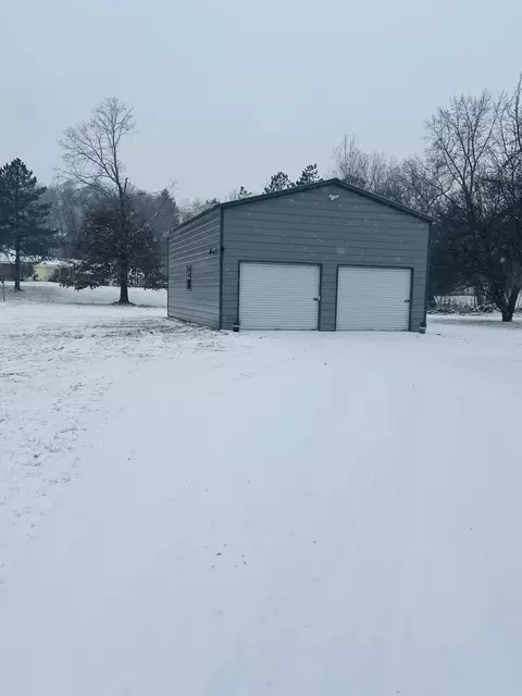 121 Water St, Belding, MI 48809 photo 3
