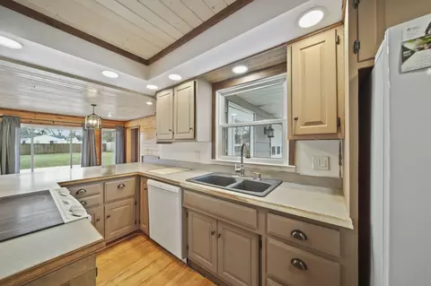 137 Bradley Dr, Jackson, MI 49201 photo 14
