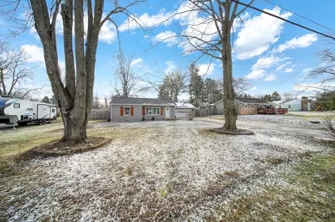 137 Bradley Dr, Jackson, MI 49201 photo 4