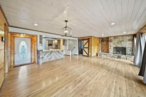 137 Bradley Dr, Jackson, MI 49201 photo 8