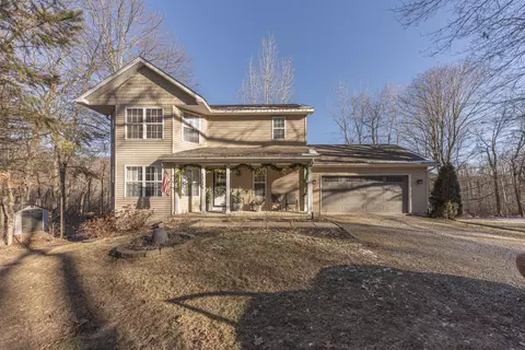 10595 Mcgregor Rd, Pinckney, MI 48169