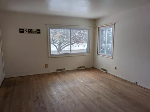 1438 Eagle St, Niles, MI 49120 photo 2
