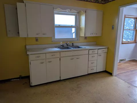 1438 Eagle St, Niles, MI 49120 photo 6