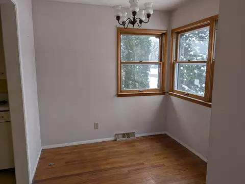 1438 Eagle St, Niles, MI 49120 photo 4