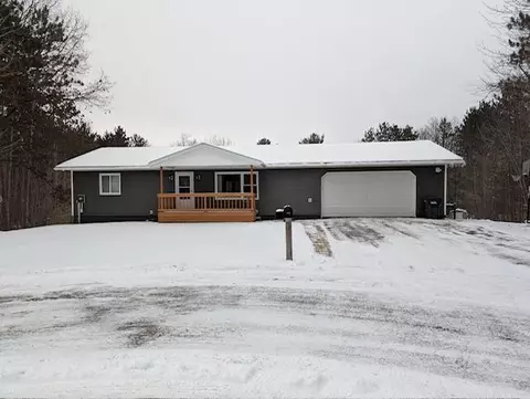 8210 W Friendly Ct, Lake City, MI 49651